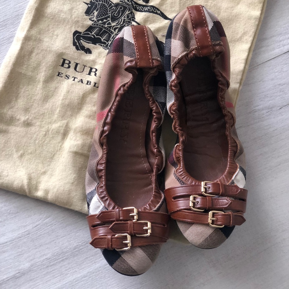 Authentic Burberry Flats